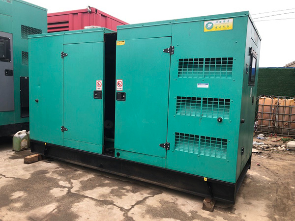 上思怎样合理控制磷酸铁锂蓄电池的充放电倍率以延长其使用寿命？